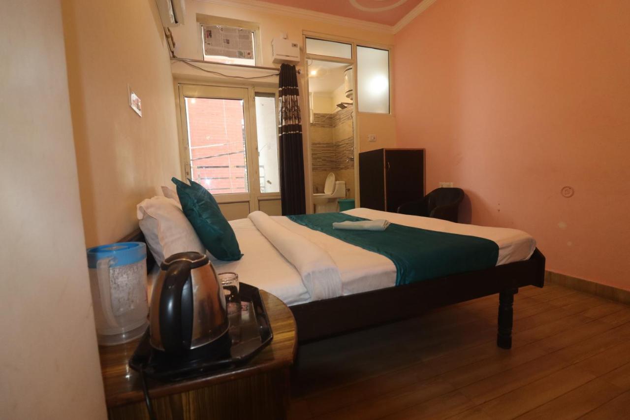 Triple One Hotel Tapovan Rishikesh,Near Laxman Jhula Exterior foto