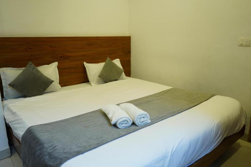 Triple One Hotel Tapovan Rishikesh,Near Laxman Jhula Exterior foto