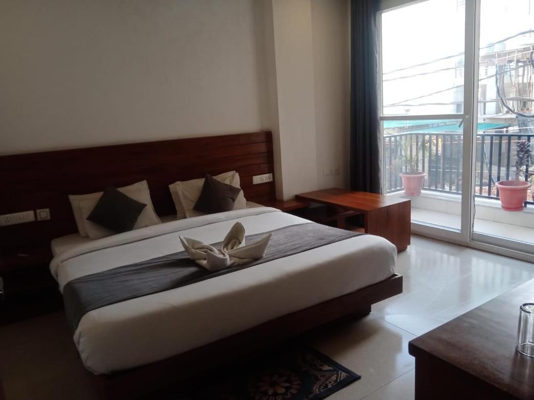 Triple One Hotel Tapovan Rishikesh,Near Laxman Jhula Exterior foto